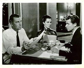 安静的美国人 1958,探寻“安静的美国人”的内心世界  第3张